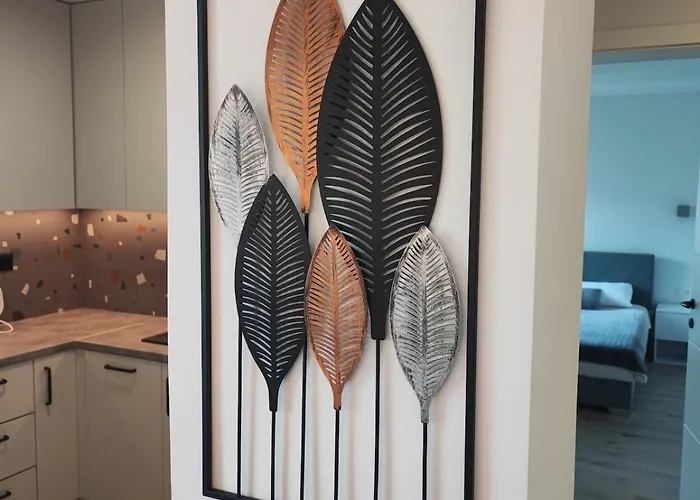 Riverstone موستار